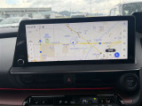 純正メーカーナビ(SDナビ)搭載。フルセグTV/Bluetooth対応。