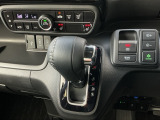 電子パーキング装着車!!ブレーキホールド機能付きで、信号待ちでも楽々です!!