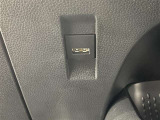 接続用USBポート。