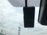 ニュースで流れる【事故の瞬間】【あおり運転】の映像は、ドライブレコーダーが録画しているからです。もしもの時の証拠映像を保存できます。