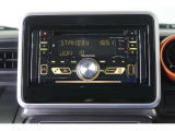 時計機能付きの、AM/FMラジオ付きCDプレーヤーです。長距離ドライブの際には、お好きな音楽をどうぞ♪