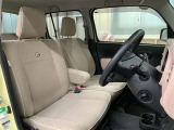 一度シートを外し、車内の隅々まで徹底洗浄しました。消臭・除菌も実施済みです。
