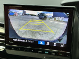 バックカメラも装備しております。車庫入れの苦手なお客様、もうご心配いりません。バックカメラがあれば、ぶつける心配無し?!重宝します!!