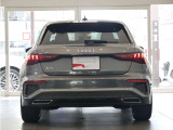 後続車両から長く見られるリヤスタイルも、Audiらしく上品で洗練されたデザインで見る人を惹きつけます。