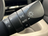 AUTOの位置にセットしておくと、暗くなったら自動でライトの点灯をサポートしてくれます!高速道路でのトンネル通過時など便利です!