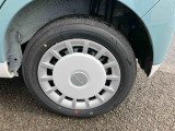 安全・安心な走行のために、納車前にダイハツのクルマを知り尽くしたエキスパートが基本性能に関わる機能や状態を徹底的に点検。消耗部品の交換など法定12ヶ月点検相当の点検・整備を実施しております