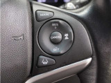 ◆アダプティブクルーズコントロール◆予め設定した車速内でクルマが自動的に加減速。前走車との適切な車間距離を維持しながら追従走行します。【LKAS】車線維持支援システムでステアリング操作を支援。