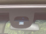【シティブレーキアクティブシステム】低速走行中に前方の車両等を認識し、衝突しそうな時は警報とブレーキで衝突回避と被害軽減をアシスト。より安全にドライブをお楽しみいただけます。