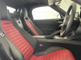 ◆LIBERALAは、輸入車選びの新たなスタイルを提案するインポート・セレクト・ブランドです。オーナー様となる方がクルマから直接感じる感性を第一にした、最良の一台との出会いをコーディネートいたします。