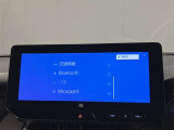いまや必須装備「ナビゲーション」搭載!知らない場所に、スイスイッとドライブ。なんて便利な機能でしょうか?もう、これなしではハンドルを握れませんね!でも、運転中の操作は危険ですのでご注意ですね♪