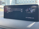 低速走行中、近赤外線レーザーセンサーで先行車両を捉え、衝突の危険性が高いと判断すると、ブレーキを自動制御します。自動的にブレーキをかけて衝突回避をサポート、もしくは衝突による被害の低減を図ります。