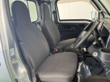 車を運転する際には運転席の存在は欠かせません。しっかりチェックしたいポイントですね。
