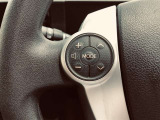 【ステアリングスイッチ】左です。ステアリングから手を離さず、運転に集中したまま手元でオーディオ操作等が出来ます。