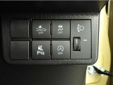 高品質カークリーニング 外装・内装、岐阜トヨペットの専門スタッフがシートもカーペットも綺麗に洗浄済み!プロの仕上げを是非ご確認ください。