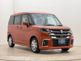 小さな車でも、しっかり未来が・・・?とっても広々してますよ!ぜひ、一度運転席に座ってみてください!世界が変わる・・・かも?