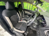 ドライバーによって運転しやすいポジションは異なり、あの車はどうなのか不安なこともありますよね。気になるお車は店頭で乗り込んでご確認いただけます♪