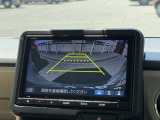 駐車時に便利なバックカメラを装備しています。