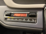 フルオートエアコンで1年中車内は快適!