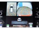 バックギアに入れるとバックカメラの映像がナビに映ります。障害物までの距離もわかりやすいです。