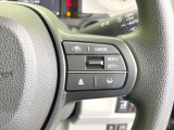 【アダプティブクルーズコントロール】高速道路での長距離走行が楽に!!自動で速度を保つクルーズコントロールが、衝突軽減システムと連携し、前方の車両を感知して車間を保つように速度調節してくれます!!
