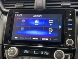 【ナビゲーション】ホンダ純正ギャザズ8インチナビVXU-207SBiを装備。AppleCarPlay/AM/FM/CD・DVD再生/BTA/フルセグTV/録音再生機能がご利用いただけます