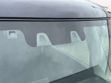 【スズキ】デュアルセンサーブレーキは、前方の車両や歩行者を2種類のセンサーで検知し、衝突の危険がある場合にブレーキを作動。事故リスクを軽減し、安全な運転をサポートします。