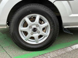 タイヤサイズ 145/80R12 社外アルミホイールです