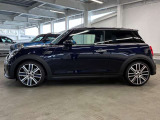 BMW・MINIの厳しい試験を突破したメカニックが多数在籍しております。ご購入後の納車前整備をしっかりいたします。楽しいMINIライフをお過ごしください。
