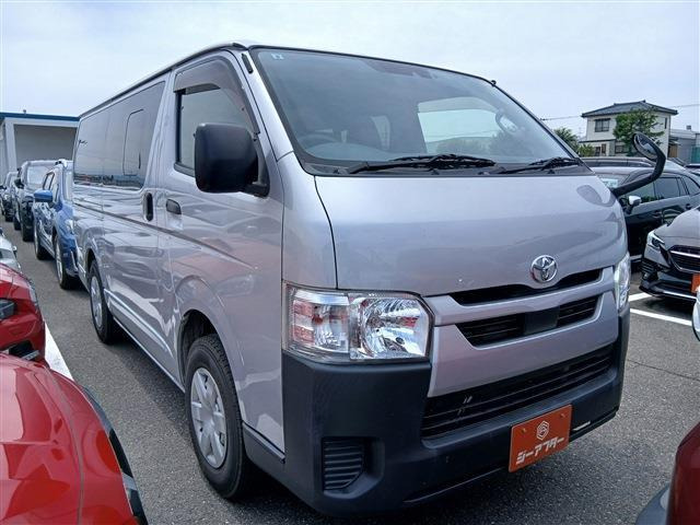 ハイエースバン 2.8 DX ロング ディーゼル 4WD 禁煙車 純正ナビ バックカメラ