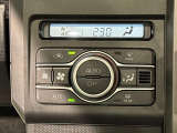 車内空調は&rdquo;AUTOエアコン&rdquo;にお任せ。運転に集中出来ますよ!