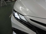1灯の光源でハイ・ローを切り替えられるBi-Beam LEDヘッドランプ&LEDデイライトがついています。