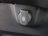 シガーソケットが付いているので、車から電源を取ることが出来ます!