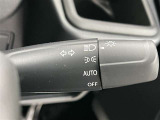 トンネルなど、周囲の明るさの変化でランプ類を自動オン・オフするコンライトです(消し忘れ防止機能付)