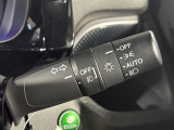 【オートライト(AUTO)】外の明るさをシステムが感知して、自動でヘッドライトが点灯します!ヘッドライトをつけ忘れを防ぐ便利機能です。