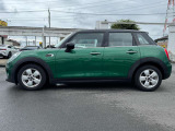 こちらのお車はMINI NEXT鶴ヶ島に展示中です。☆お問合せをお待ちしてます!