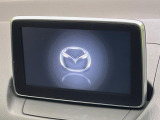 【マツダコネクトナビ】車内の雰囲気にマッチした一体型タイプのナビ。各種車輌設定やBluetooth再生等、様々な機能が楽しめます。直感的なダイヤル操作が可能で、使い勝手も良好です。