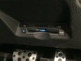 いまや快適なカーライフに欠かせないETCが付いています。