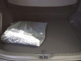開口部の広いラゲージスペースは、ゴルフバックなどの荷物もラクラク積み込めます。