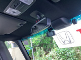 Hondaセンシング搭載!ミリ波レーダーと単眼カメラで、クルマの前方の状況を認識。ブレーキやステアリングの制御技術と協調し、安心・快適な運転や事故回避を支援する先進のシステムです!