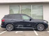 オリジナル・サービスもついたBMW自動車保険も取り扱っております。BMW自動車保険にご加入いただくと、万一のトラブルを24時間365日サポートするエマージェンシー・サービスの〈プレミアム〉をご利用いただけます。