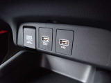 充電用USBジャックが装備されています★