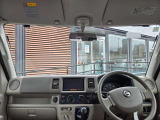 運転席周りの視界もよくハンドルも軽い取り回しなのですごく運転がしやすい車です。