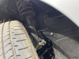 お車を安心してお乗りいただく為には、足回りの定期点検が欠かせません。サービスサポート(有償保証)では無料点検もご提供しており、安心のカーライフをお過ごしいただけるサポート体制が整っています。