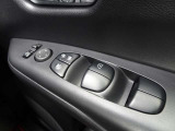 全席パワーウィンドウスイッチ★運転席はワンタッチで開閉可能です♪