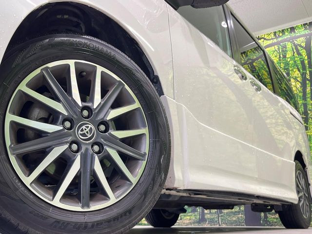 トヨタ ヴォクシー 2.0 ZS 煌 の中古車詳細 (102,770km, ホワイト