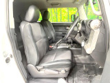運転席シート廻りは使用感も少なく、良好な状態となっています。丁寧に使われていたことがよくわかりますね。