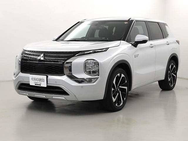 アウトランダー PHEV 2.4 P 4WD 
