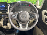 【ステアリングスイッチ】運転中、前方から目線をそらすことなく、オーディオ等の操作が可能な便利機能!安心&快適なドライブを演出してくれます♪