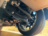 お車を安心してお乗りいただく為には、足回りの定期点検が欠かせません。サービスサポート(有償保証)では無料点検もご提供しており、安心のカーライフをお過ごしいただけるサポート体制が整っています。