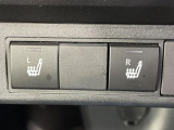 【シートヒーター】寒い日に重宝するシートヒーター!エアコンより早く温まってくれるので寒がりの人も安心ですね♪エアコンの温風は乾燥するから苦手、という方にもをおすすめです。